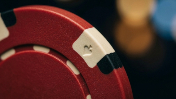 Why poker chips feel so good:the psychology behind it